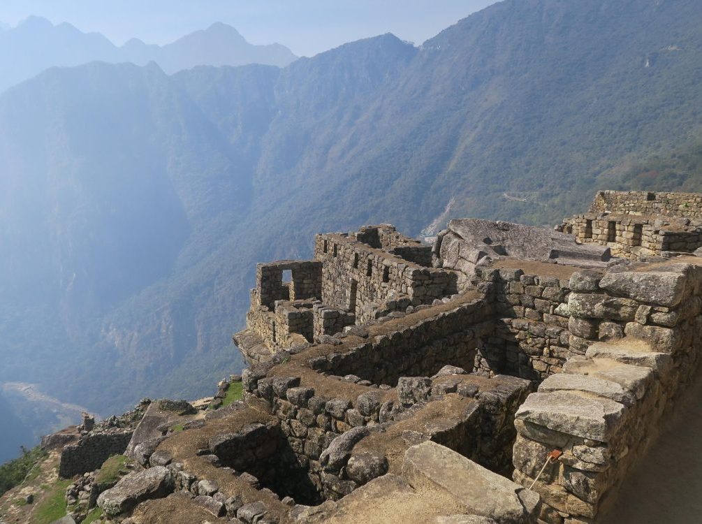 Lares Trek a Machu Picchu: 4 Días de Cultura y Montañas